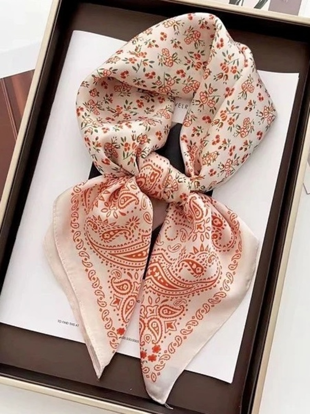 Floral Scarf Set in White & Pink